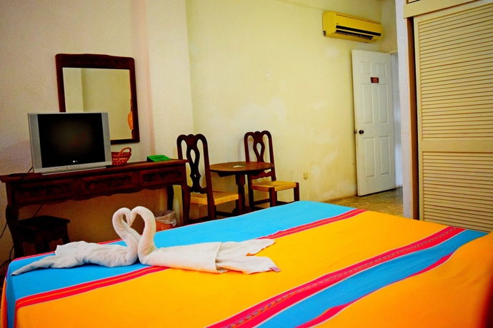 Imagen de la habitación del Hotel Corona Zihuatanejo. Foto 2