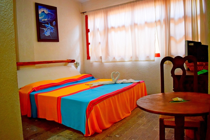 Imagen de la habitación del Hotel Corona Zihuatanejo. Foto 5