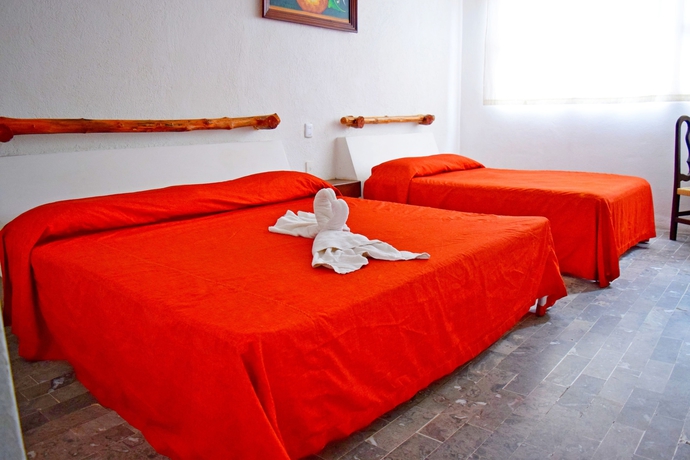 Imagen de la habitación del Hotel Corona Zihuatanejo. Foto 10
