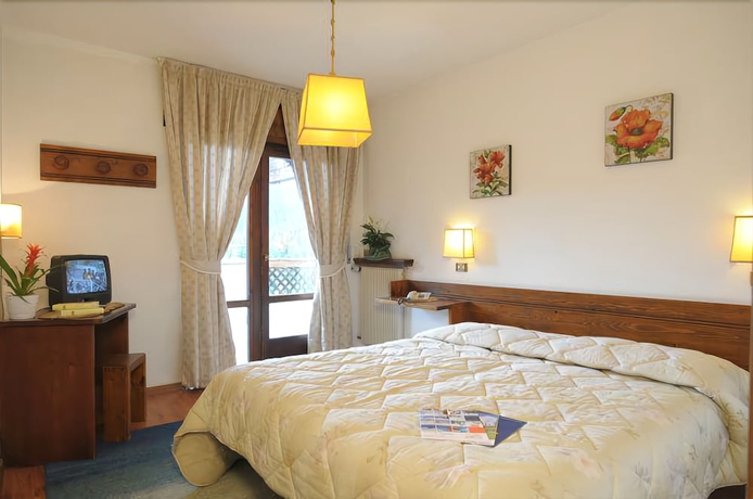 Imagen de la habitación del Hotel Corona, Zoldo Alto. Foto 9