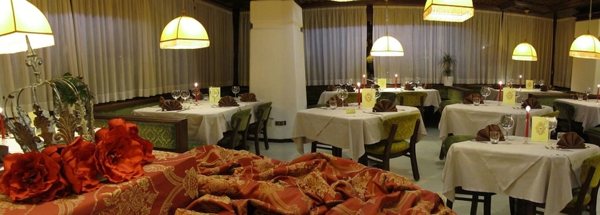 Imagen del bar/restaurante del Hotel Corona, Zoldo Alto. Foto 4