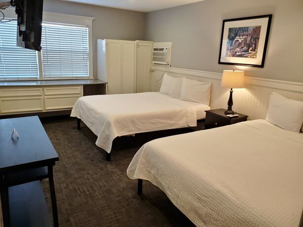 Imagen general del Hotel Coronado Island Inn. Foto 4