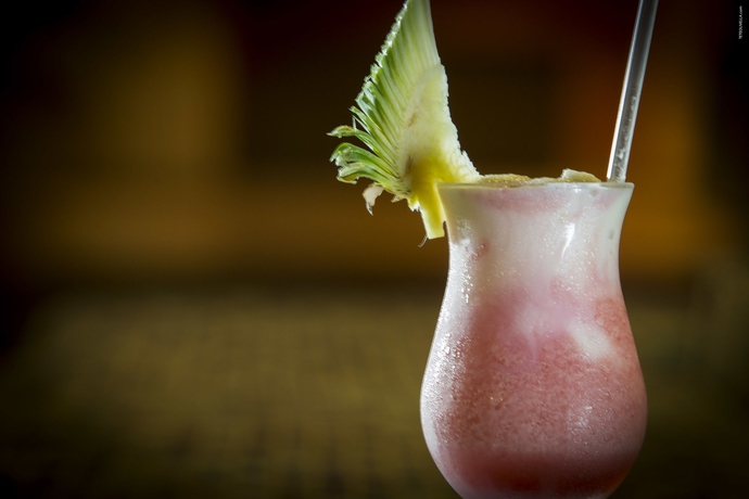 Imagen del bar/restaurante del Hotel Coronado Luxury Club and Suites. Foto 3