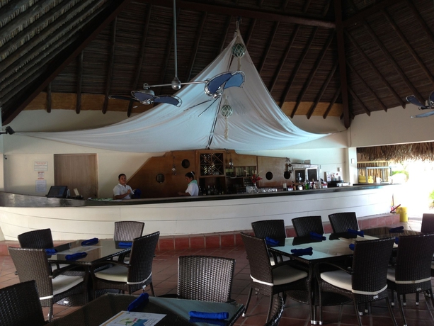 Imagen del bar/restaurante del Hotel Coronado Luxury Club and Suites. Foto 7