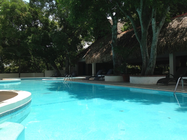 Imagen de la piscina del Hotel Coronado Luxury Club and Suites. Foto 15