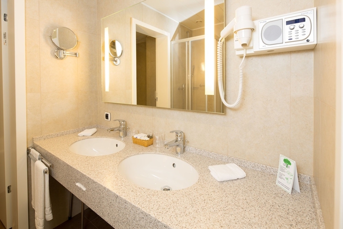 Imagen de la habitación del Hotel Coronado, Mendrisio. Foto 11