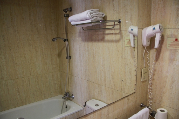 Imagen de la habitación del Hotel Coronado, Sants-Montjuic. Foto 15