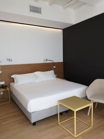 Imagen de la habitación del Hotel Coronari Palace. Foto 4