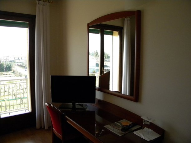 Imagen de la habitación del Hotel Corone. Foto 10