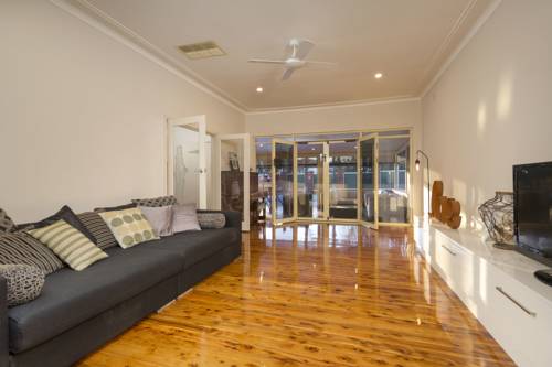 Imagen de la habitación del Hotel Corowa Bindaree Holiday Park. Foto 5