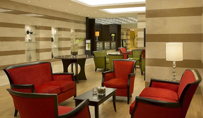 Imagen de los interiores del Hotel Corp Amman. Foto 14