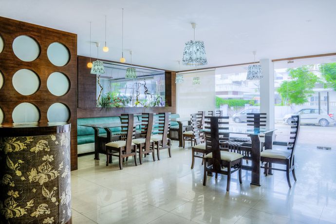 Imagen del bar/restaurante del Hotel Corporate Inn, JAIPUR. Foto 5