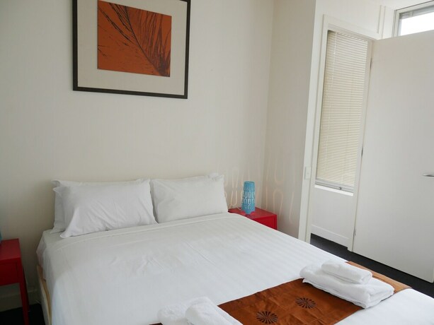 Imagen de la habitación del Hotel Corporate Stayz At Collins. Foto 28