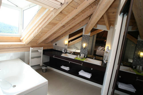 Imagen de la habitación del Hotel Corrieu. Foto 6