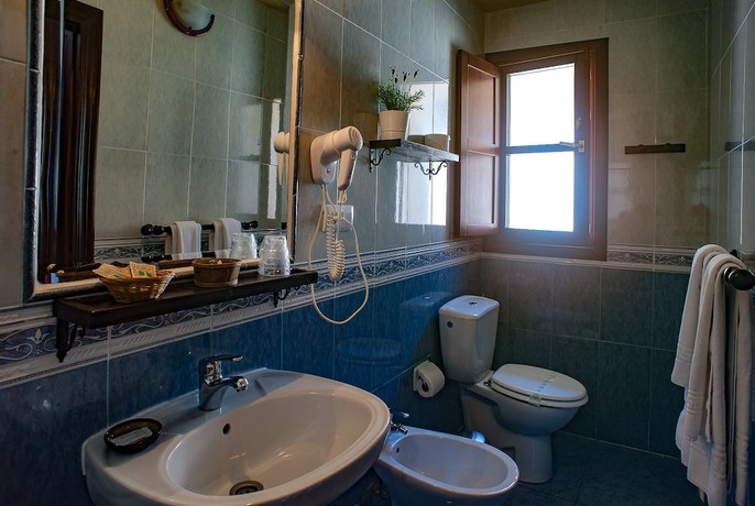 Imagen de la habitación del Hotel Corru San Pumés. Foto 6