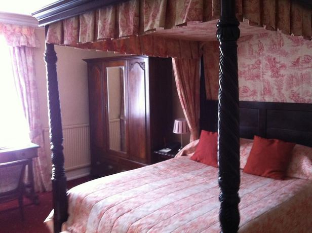 Imagen de la habitación del Hotel Corse Lawn House. Foto 6