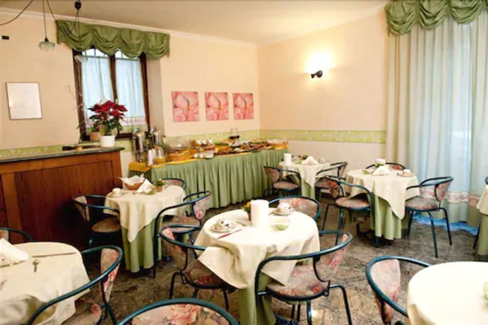 Imagen del bar/restaurante del Hotel Corso, Bivio Canale. Foto 3