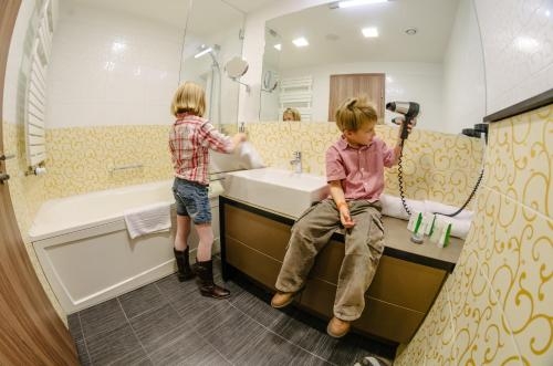 Imagen de la habitación del Hotel Corso Pécs. Foto 8