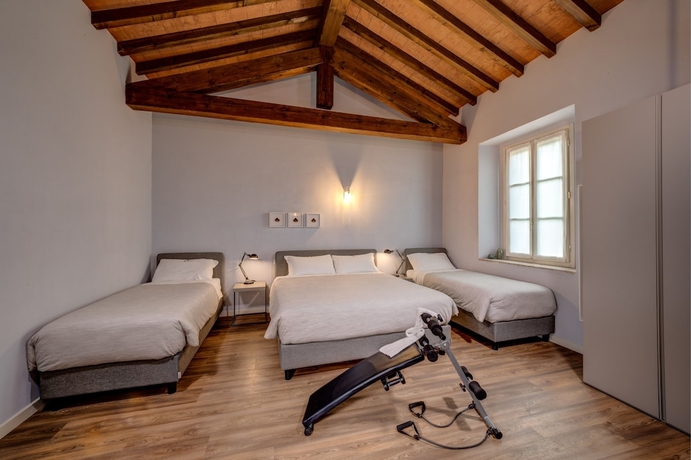 Imagen de la habitación del Hotel Cortaccia Sanvitale. Foto 8