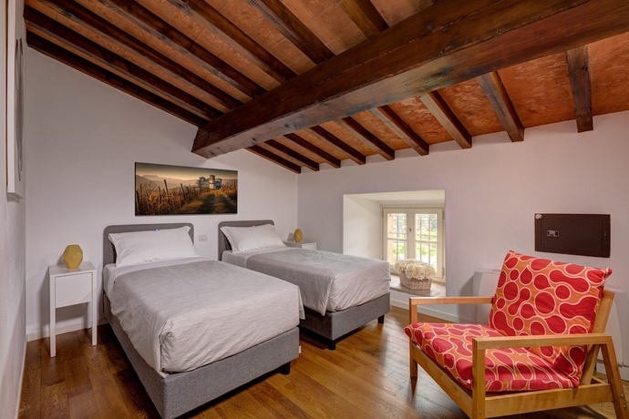 Imagen de la habitación del Hotel Cortaccia Sanvitale. Foto 11