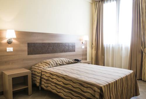 Imagen de la habitación del Hotel Corte Business. Foto 16