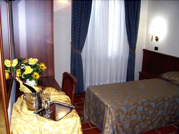 Imagen de la habitación del Hotel Corte Degli Estensi. Foto 8