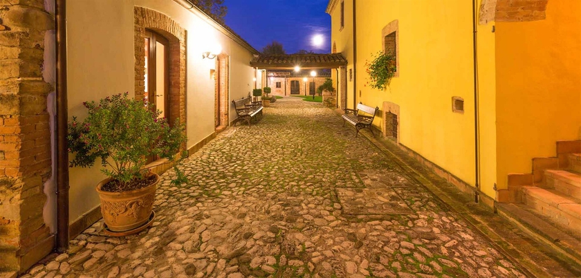 Imagen de los exteriores del Hotel Corte Dei Tini. Foto 5