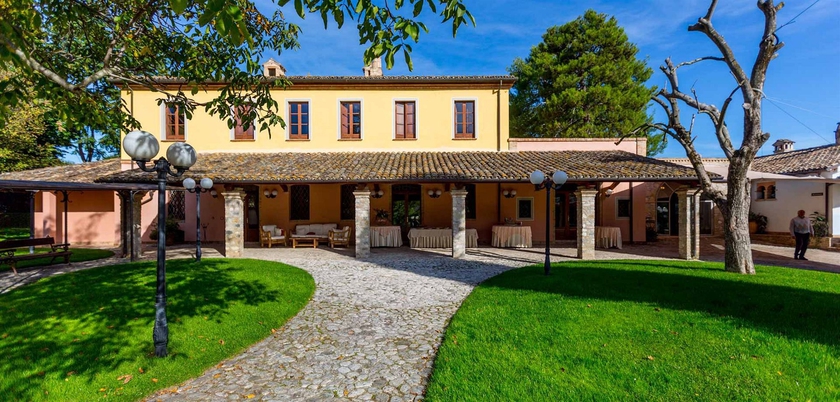 Imagen de los exteriores del Hotel Corte Dei Tini. Foto 7