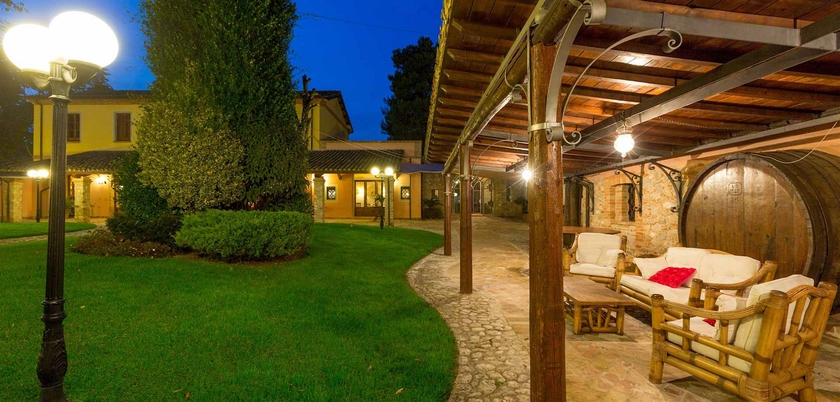 Imagen de los exteriores del Hotel Corte Dei Tini. Foto 16