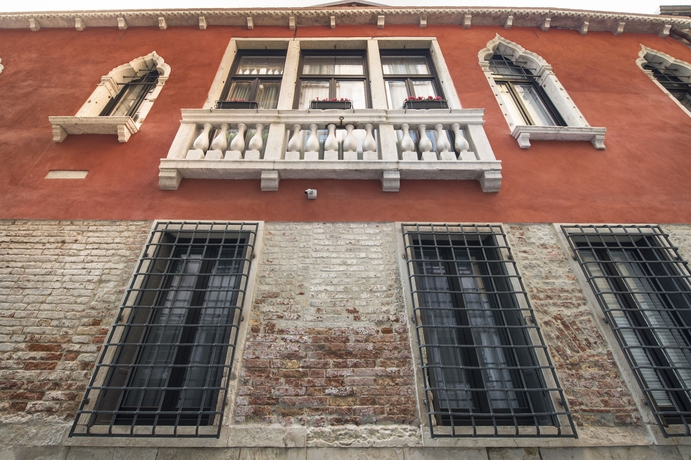 Imagen de los exteriores del Hotel Corte Di Gabriela. Foto 10