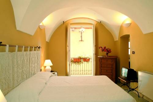 Imagen de la habitación del Hotel Corte Fiorita Albergo Diffuso. Foto 11