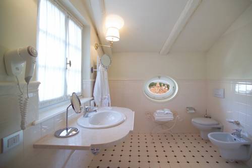 Imagen de la habitación del Hotel Corte Gondina Boutique. Foto 14