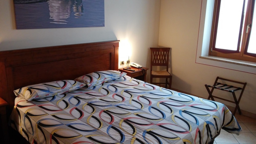 Imagen de la habitación del Hotel Corte Pontigliardo. Foto 16