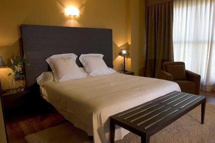 Imagen de la habitación del Hotel Cortes de Leon. Foto 4