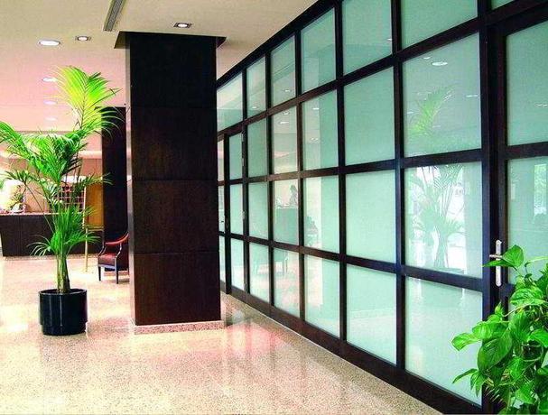 Imagen de los interiores del Hotel Cortes de Leon. Foto 5