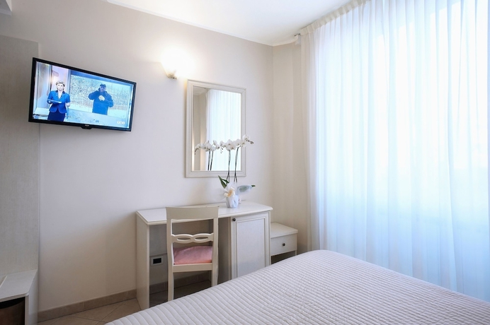 Imagen de la habitación del Hotel Cortese, San Remo. Foto 5