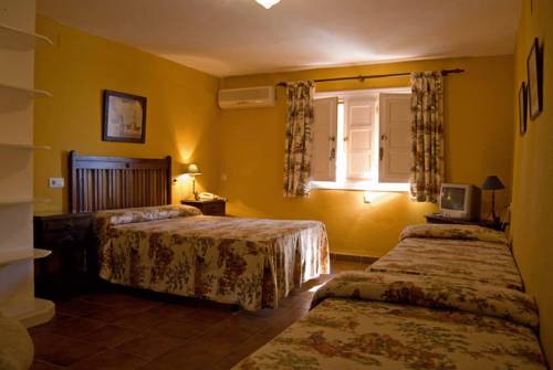 Imagen de la habitación del Hotel Cortijo Amaya. Foto 14