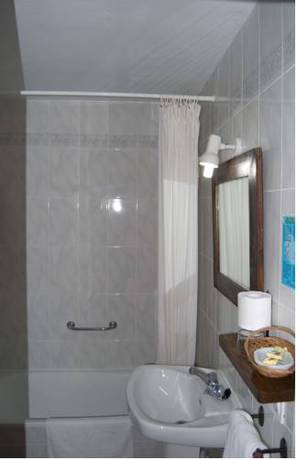 Imagen de la habitación del Hotel Cortijo Amaya. Foto 16