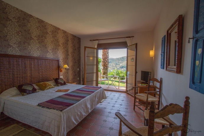 Imagen de la habitación del Hotel Cortijo De Salia. Foto 10
