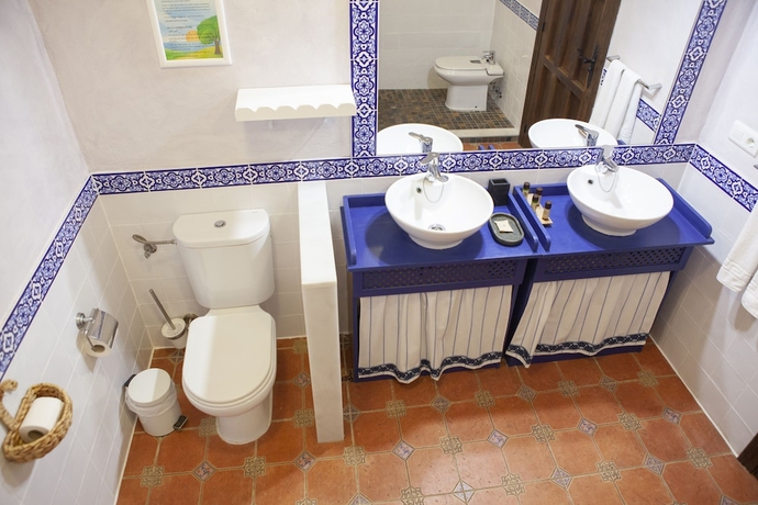 Imagen de la habitación del Hotel Cortijo De Salia. Foto 16