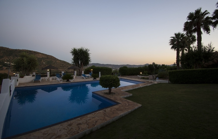 Imagen de la piscina del Hotel Cortijo De Salia. Foto 19