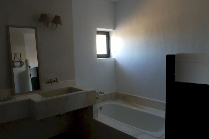 Imagen de la habitación del Hotel Cortijo De Vega Grande. Foto 5