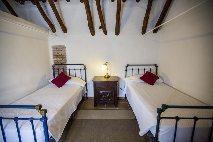 Imagen de la habitación del Hotel Cortijo Del Marqués. Foto 18
