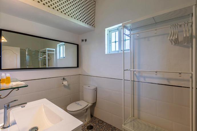 Imagen de los interiores del Hotel Cortijo Las Pi&ntilde;as. Foto 8
