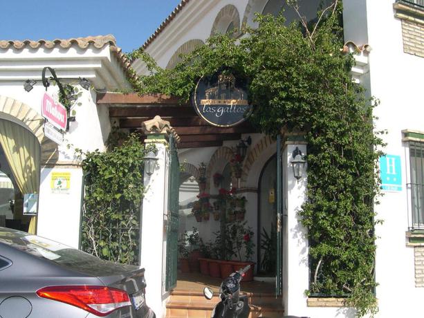 Imagen de los exteriores del Hotel Cortijo Los Gallos. Foto 10