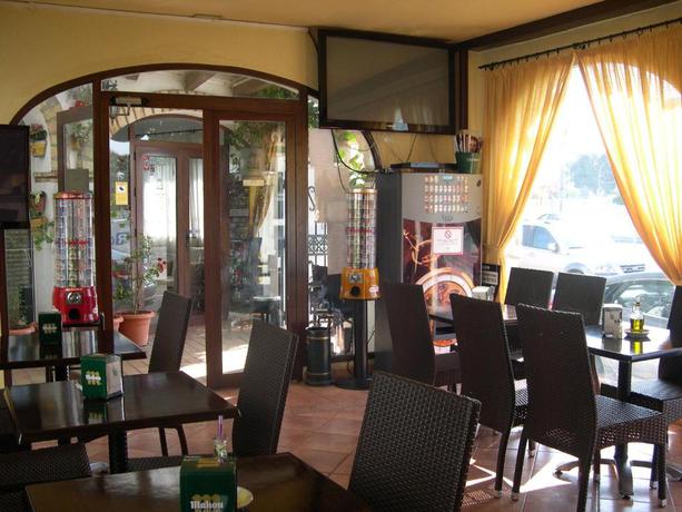 Imagen del bar/restaurante del Hotel Cortijo Los Gallos. Foto 3
