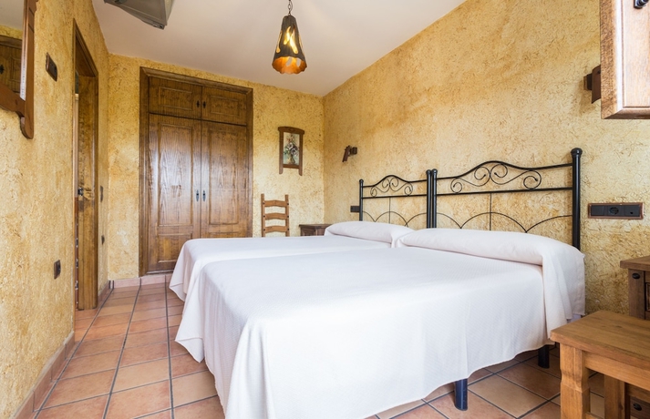 Imagen de la habitación del Hotel Cortijo Moyano. Foto 8