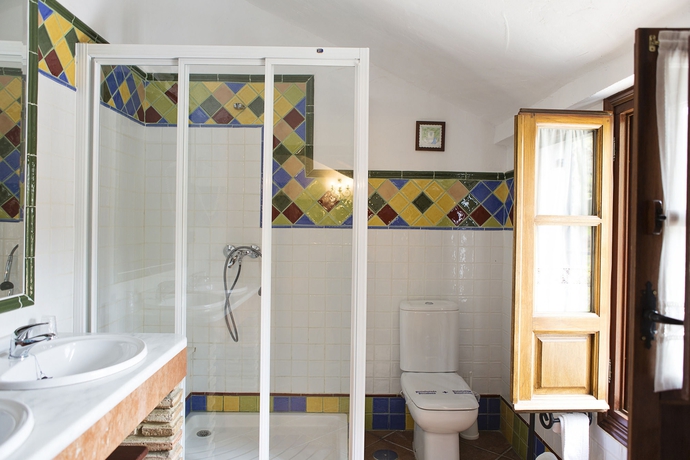 Imagen de la habitación del Hotel Cortijo San Antonio. Foto 2