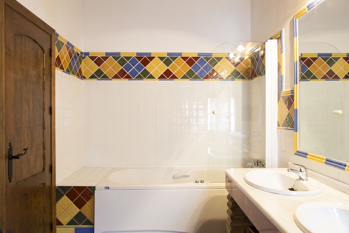 Imagen de la habitación del Hotel Cortijo San Antonio. Foto 3