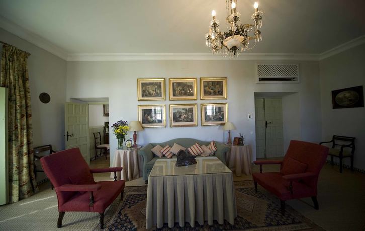 Imagen de la habitación del Hotel Cortijo Torre de la Reina. Foto 6